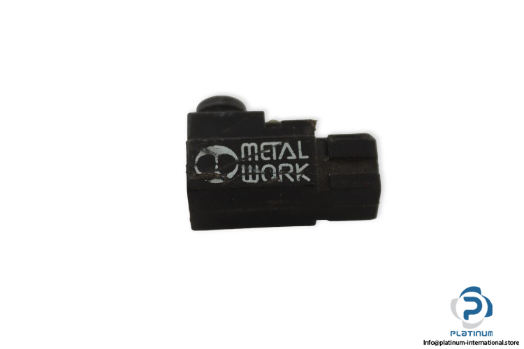 metal-work-DCB2C-0.3A-magnetic-proximity-switch-(Used)-2