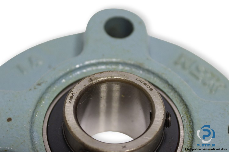 nsk-UCFC205-AV2-round-flange-ball-bearing-unit-(new)-(carton)-2
