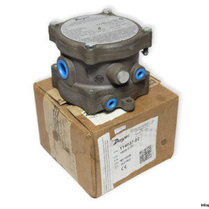 Dwyer 1950-0-2F Explosion-Proof Differential Pressure Switch