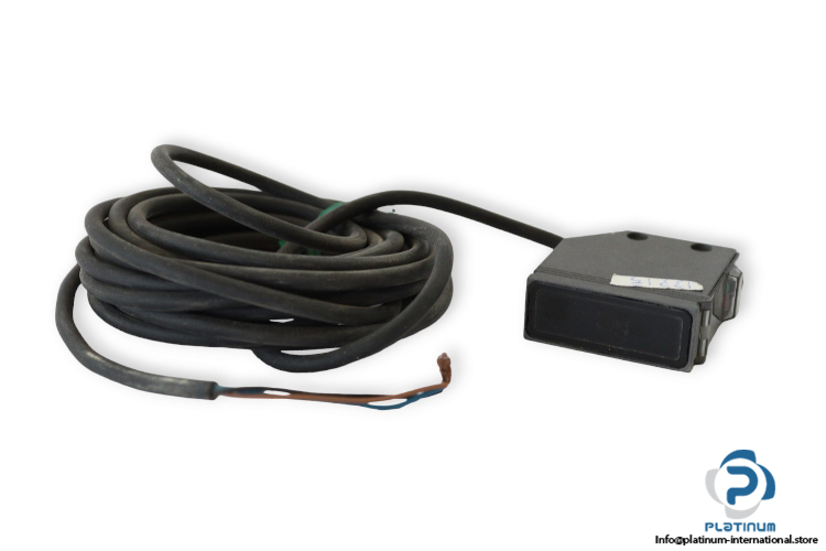RX-LS200-P-reflective-photoelectric-sensor-(used)-1