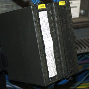 siemens-6ES7322-1BL00-0AA0-digital-output-module-(Used)