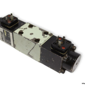 TOS Rakovnik RSE2-063Z11/220U-1 Directional Control Valve