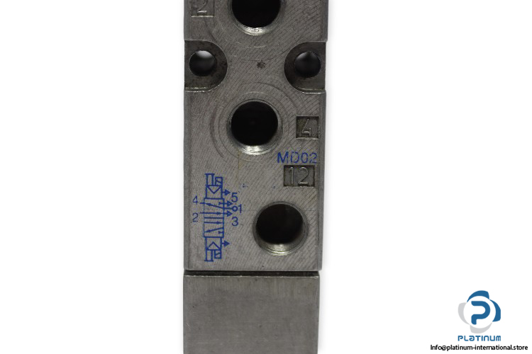 Festo-30486-solenoid-control-valve-with-coil-(used)-2