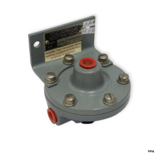 Moore 63BD Differential Flow Controller