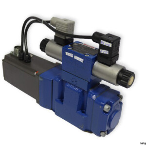 Rexroth-R900972650-proportional-directional-valve-(new).jpg