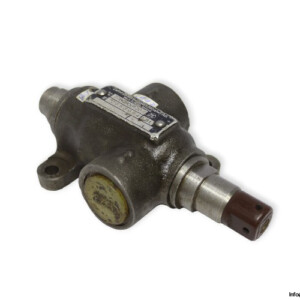 ZF 7780900120 Hydraulic Flow Control Valve