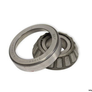 SKF 31305 J2 Tapered Roller Bearing