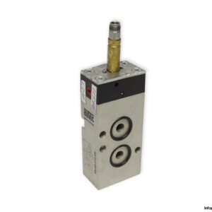 airtec-KN-05-310-HN-single-solenoid-valve-without-coil-(used)