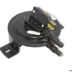 Cleveland Controls RSS-498-110 AIR Sensing Pressure Switch