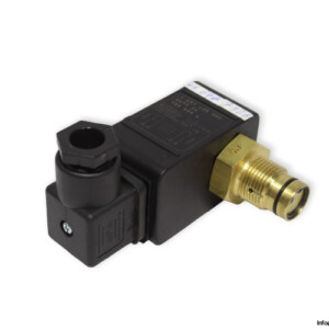 1 457 435 002 Flow Switch