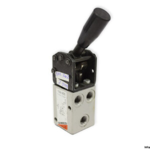 Camozzi-158-900-manually-operated-valve-(used)