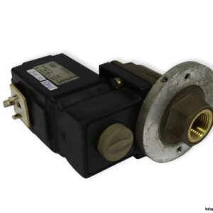 Burkert 0223 B 15.0 FPM MS G1/2 PN0-1BAR Pneumatic Valve With Flange