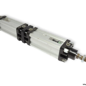 pneumax-121-50-0090-E-iso-cylinder-used