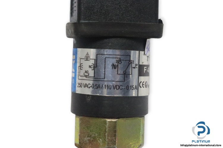 fox-F4_M3-pressure-switch-(used)-2