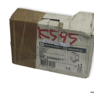 Telemecanique XML A020A2S11 Pressure Switch