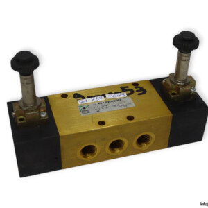 Pneumax-464.52.0.0.M2-pneumatic-valve-(used)