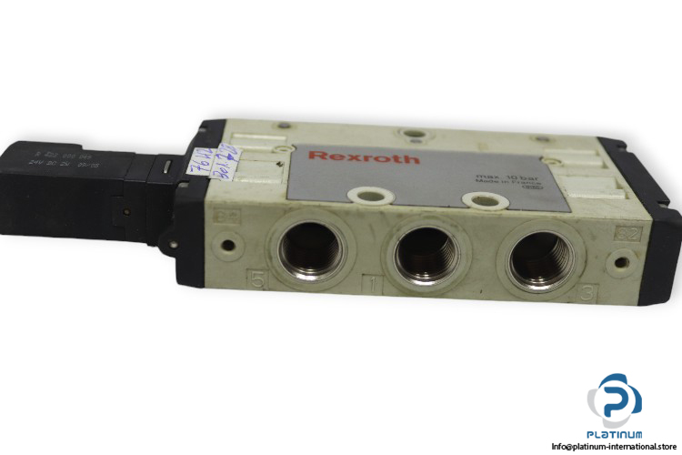 Rexroth-0-820-058-026-single-solenoid-valve-(used)-3