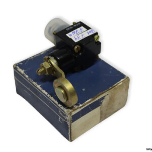 Telemecanique ZCK-D33 Limit Switch Head