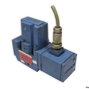 Moog D661-2925E Pilot Operated Servo Valve