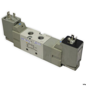 Smc-VF3433-5Y0D1-01F-double-solenoid-valve-(used)