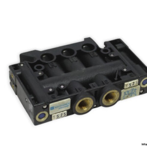 Telemecanique-PVLB122618-inline-valve-(used)