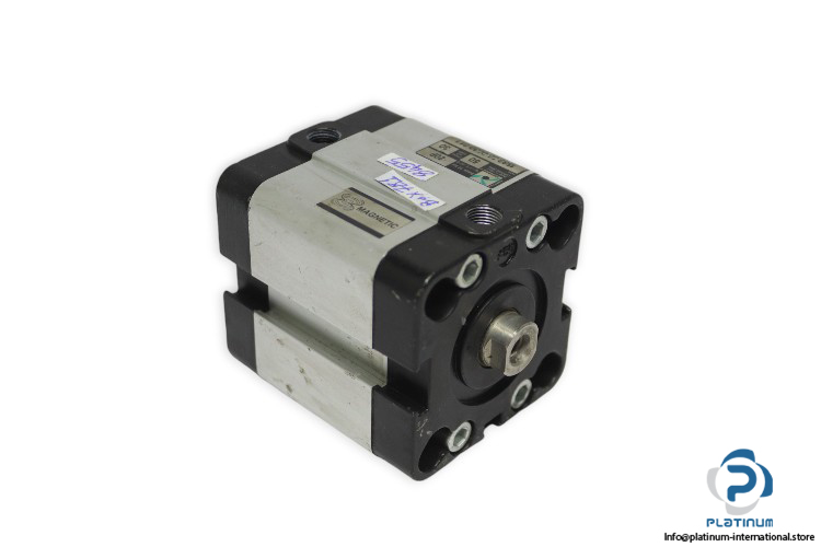 pneumax-1582.50.0030.01.1-compact-cylinder-(used)