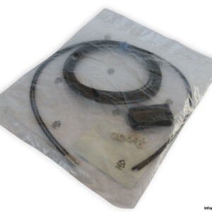 Omron E32-TC200 Fiber-Optic Through Beam Sensor
