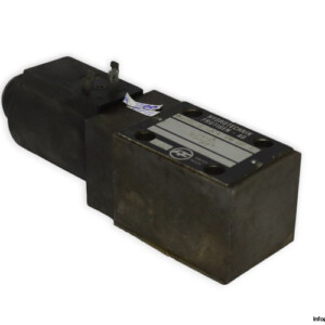 Hydrotechnik DG3VP 3 102A VM UH 10 Solenoid Operated Directional Valve