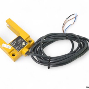 Omron E3S-GS3B4 Photoelectric Sensor