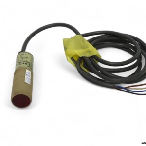 omron-E3F2-R4C4-photoelectric-switch-(used)