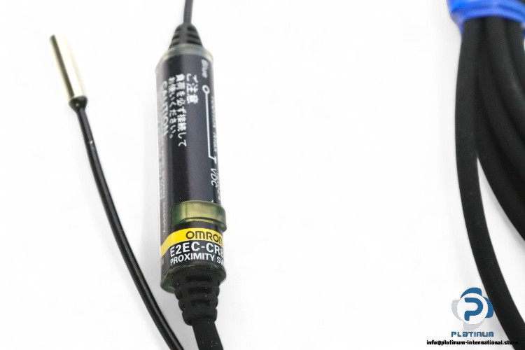 omron-E2EC-CR8D1-inductive-proximity-sensor-(new)-3
