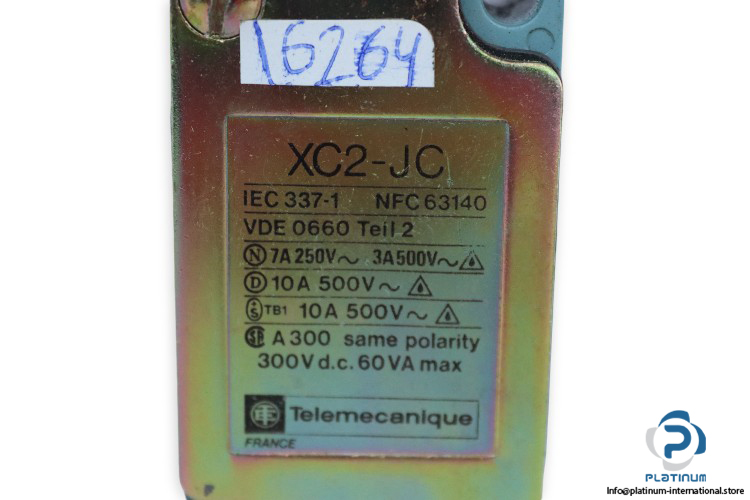telemecanique-ZC2-JC1-XC2-JC-limit-switch-(new)-1