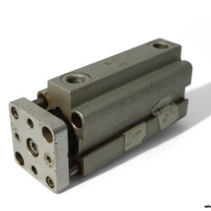 bosch-0-822-010-319-compact-cylinder(used)