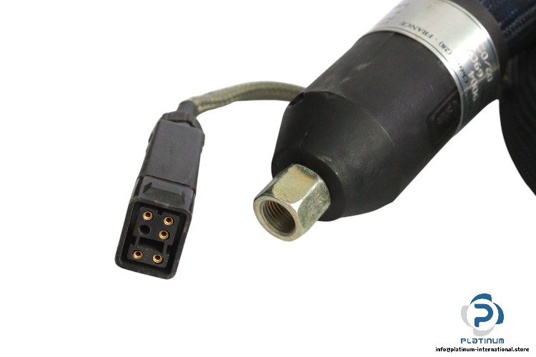 ten-plus-9004_6902-hot-melt-hose-(used)-3