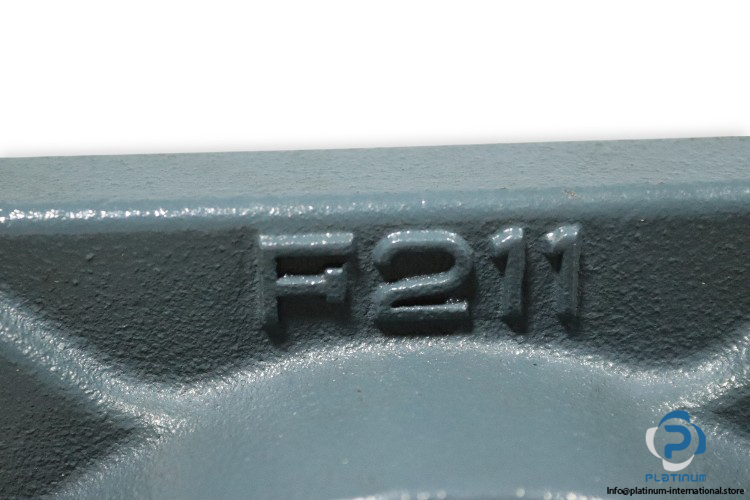 nachi-UCF211-four-bolt-square-flange-unit-new-2