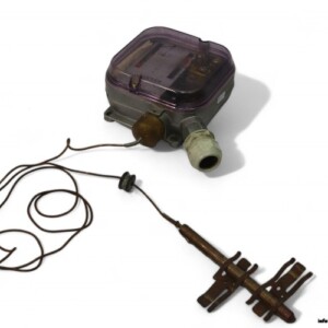 Sauter TKC 7B 19 F001 Temperature Controller