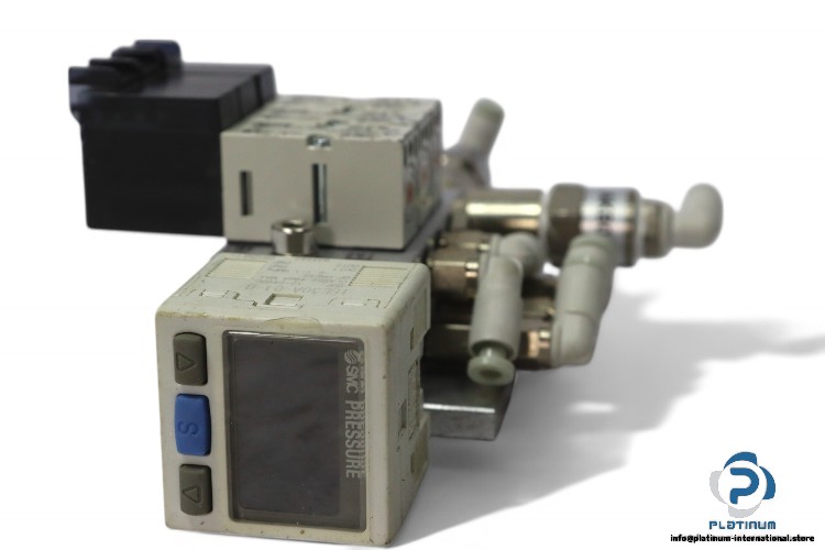 smc-VV4QD15-OAU01499-manifold-block-(New)-2