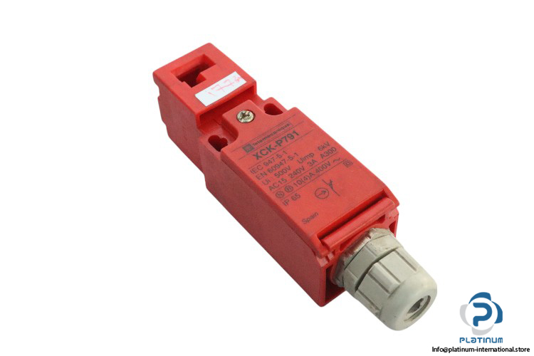 telemecanique-XCK-P791-safety-switch-(used)