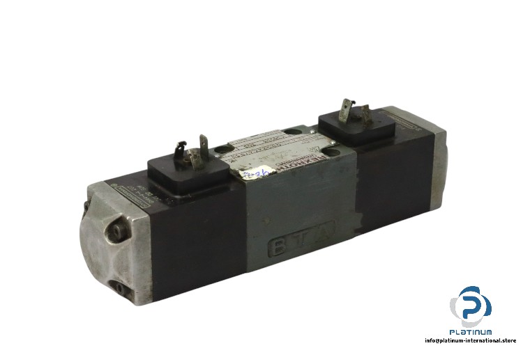 rexroth-3-WE-6-A52_OBG24Z4_B12-directional-control-valve-used