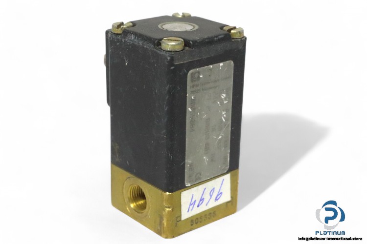 hpm-0211-A3.0-FKM-M5-G1_8-solenoid-valve-(Used)