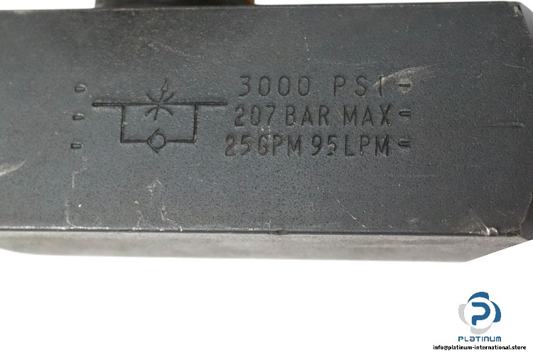 parker-9F1200S-12CK-in-line-flow-control-valve-(Used)-2
