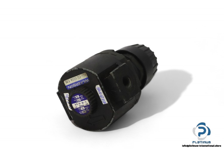 wilkerson-P16-C2-000A-F92-precision-pressure-regulator-(Used)