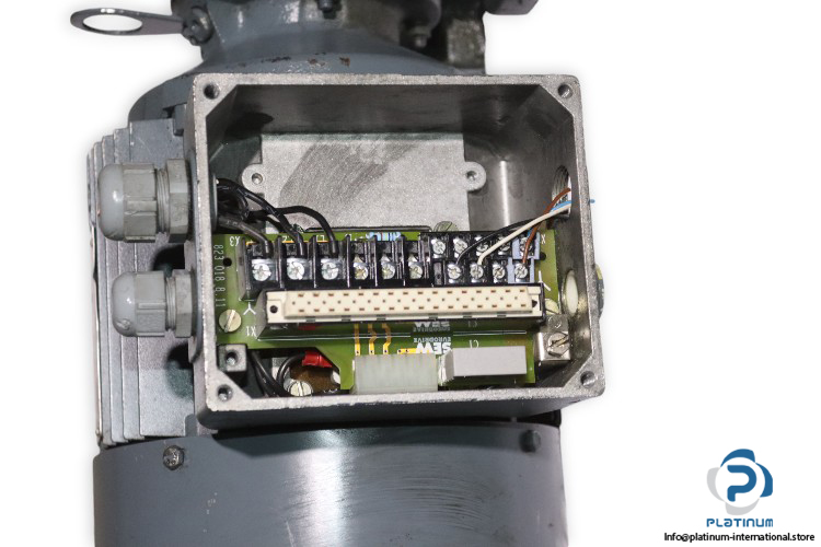 sew-R40DT90S-4MM11-helical-gearmotor(used)-3