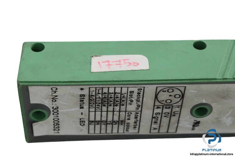 phoenix-contact-SACB-4_3L-5.0PUR-M8-sensor_actuator-box-(used)-1