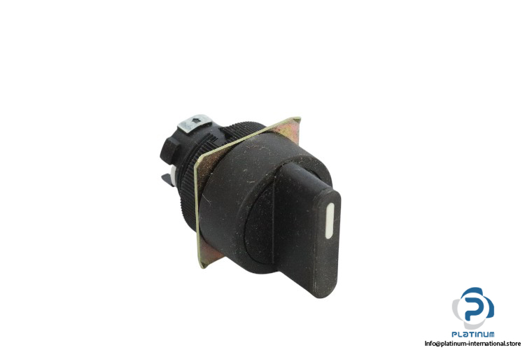 omron-A22S-3M-selector-switch-with-knob-(new)