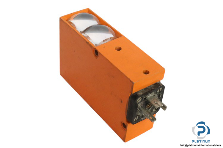 pauly-JP-182-1-E2-STH4-reflex-light-barrier-(used)