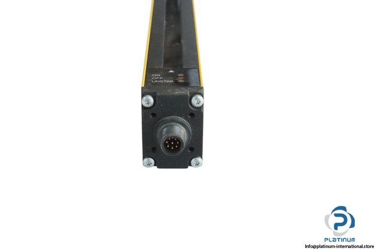 omron-F3S-B242P-D-safety-light-curtain-(used)-1