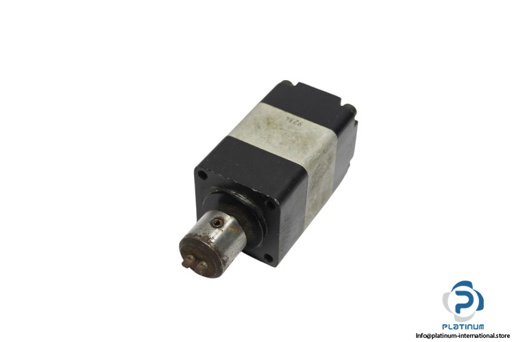 kuhnke-701010-pneumatic-rotary-actuator-used-1