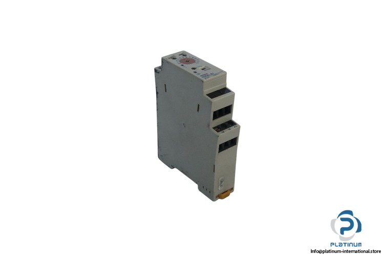 omron-H3DE-S1-solid-state-timer-(used)