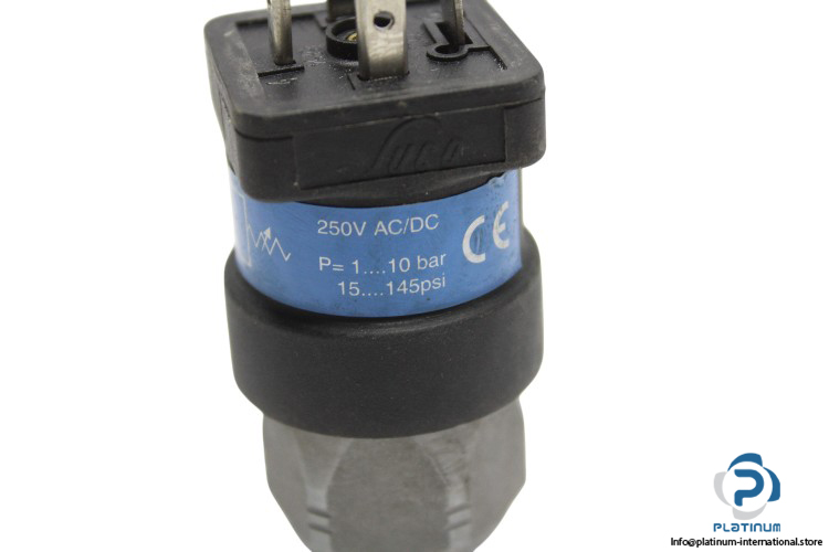 festo-175-252-pressure-switch-(New)-1